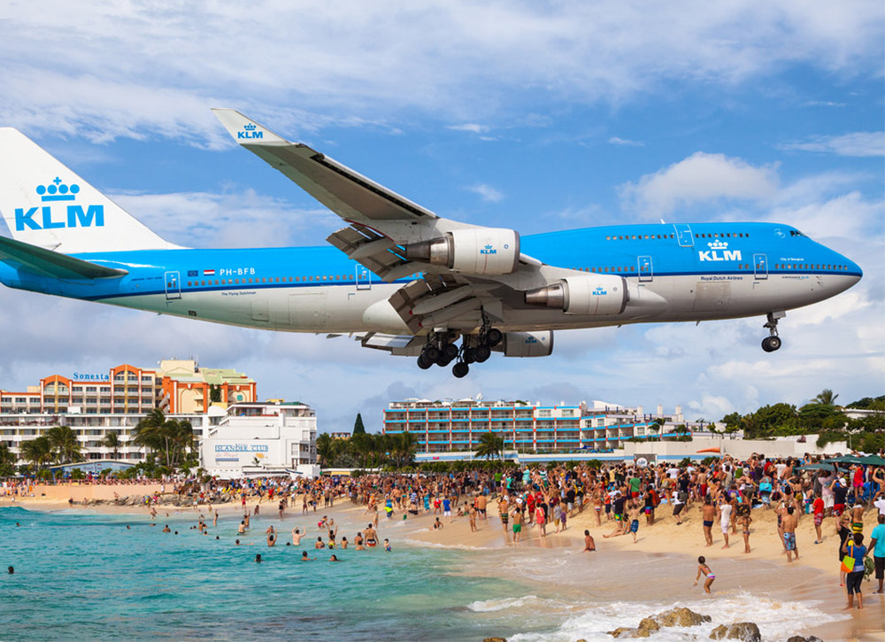 Maho Beach Prinicess Julianna Airport Sint Maarten